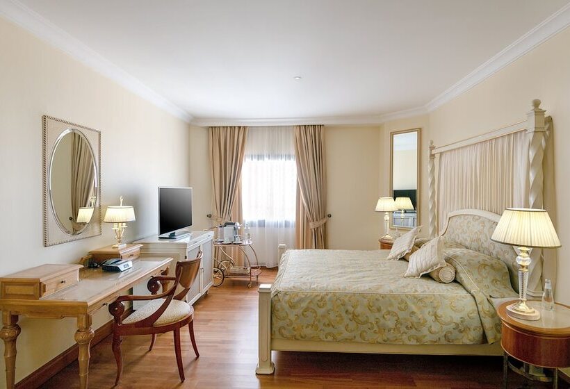 Junior Suite avec Vues, The Oberoi Madina المدينة أوبروي