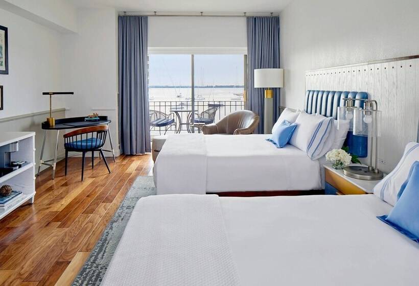 带2个双人床的标准工作室, Annapolis Waterfront Hotel, Autograph Collection