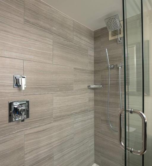 חדר סטנדרט עם מיטת קינג, Atlanta Marriott Perimeter Center