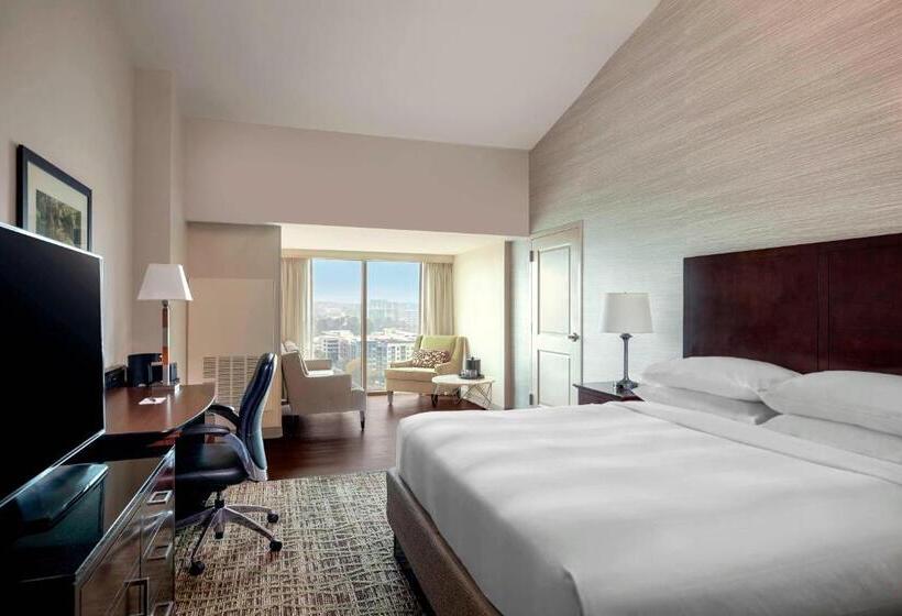 חדר סטנדרט עם מיטת קינג, Atlanta Marriott Perimeter Center