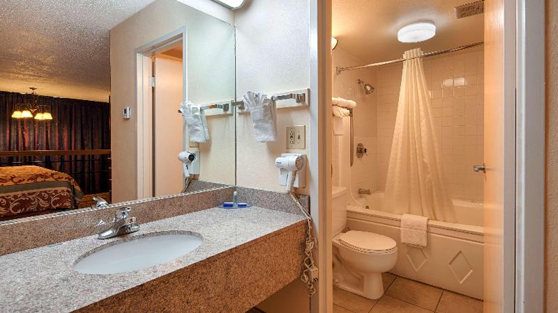 سوئیت با تخت بزرگ, Best Western Tulsa Airport