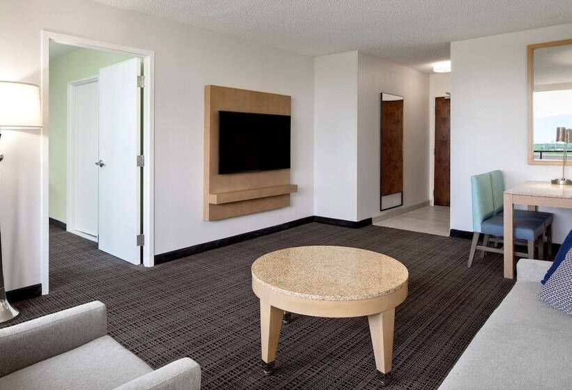 장애인을 위한 스위트, Embassy Suites By Hilton Tampa Airport Westshore
