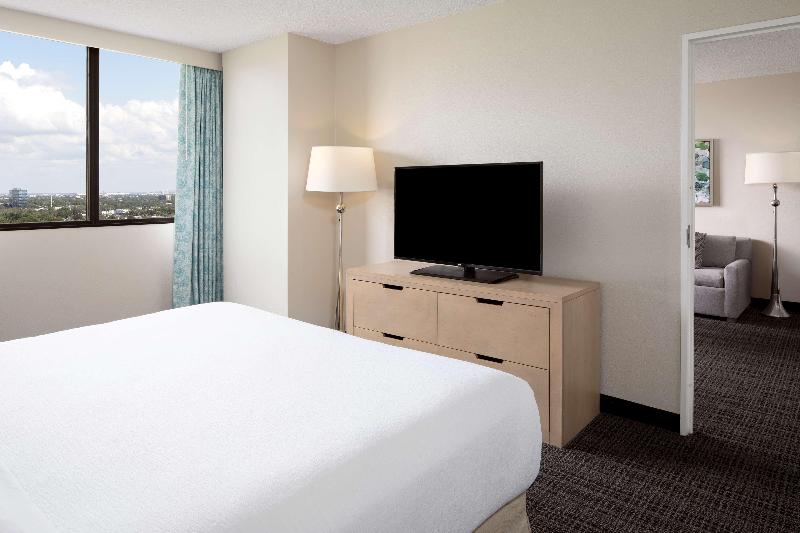 스위트 킹사이즈 침대, Embassy Suites By Hilton Tampa Airport Westshore