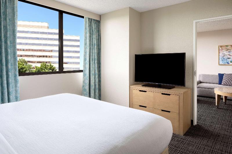 스위트 킹사이즈 침대, Embassy Suites By Hilton Tampa Airport Westshore