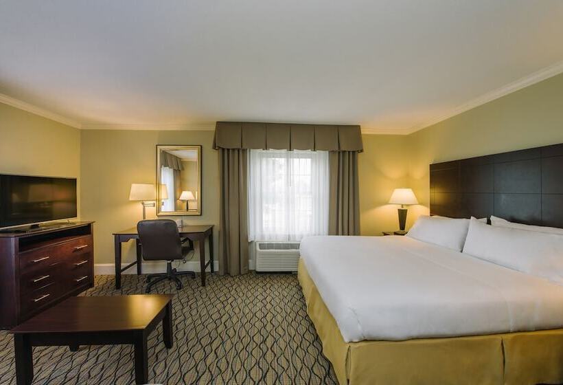 Люкс, Holiday Inn Express And Suites Merrimack, An Ihg