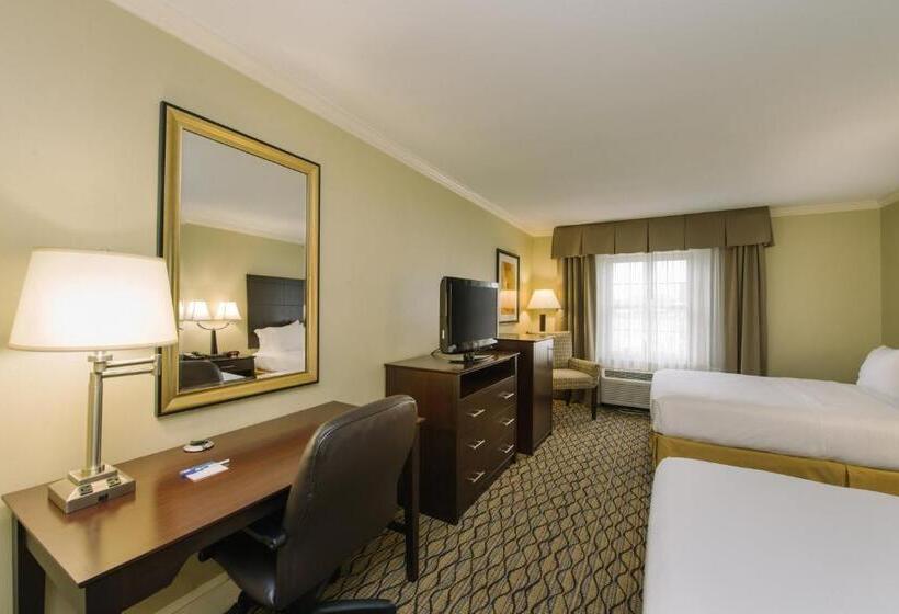 Люкс, Holiday Inn Express And Suites Merrimack, An Ihg