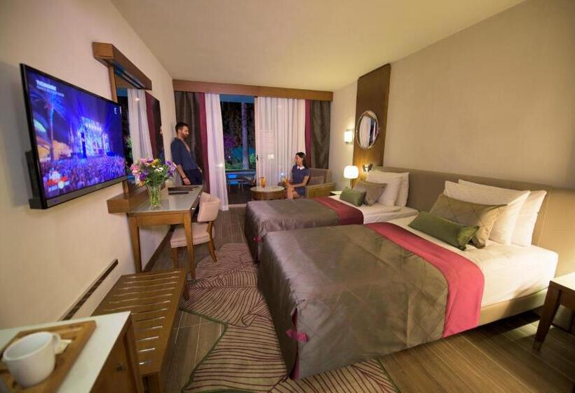 Семейный Номер Вид на Бассейн, Side Star Elegance Hotel   Ultra All Inclusive