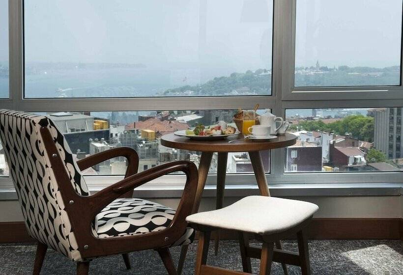 オーシャンビュースーペリアールーム, The Marmara Pera