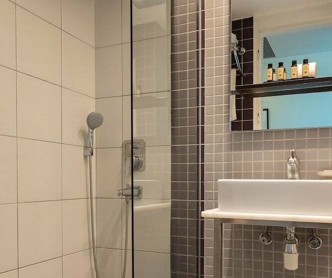 オーシャンビュースーペリアールーム, The Marmara Pera