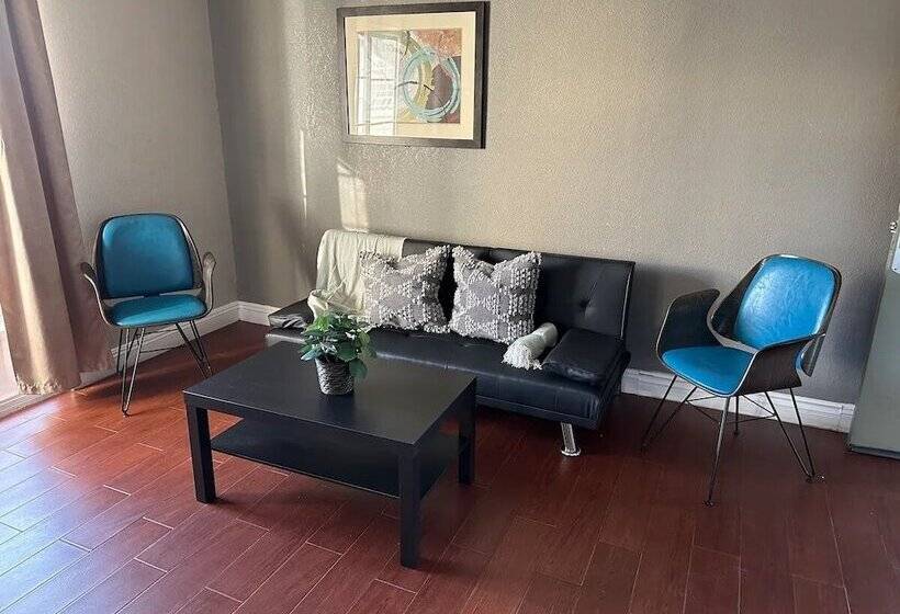Студия Стандарт, Cabana Inn & Suites