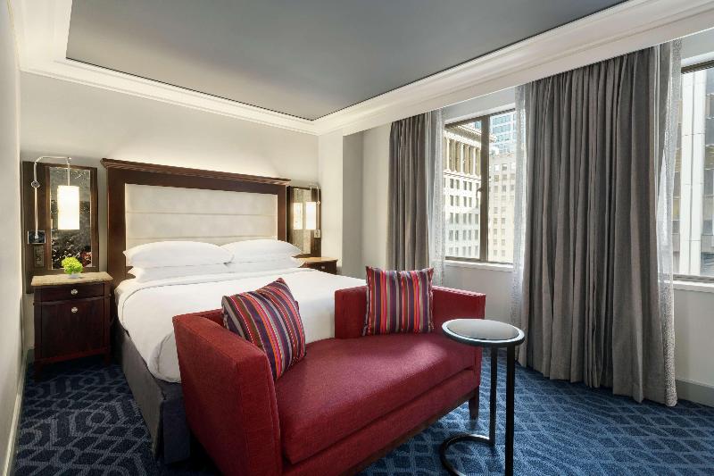 带大床的豪华间, Hilton Checkers Los Angeles