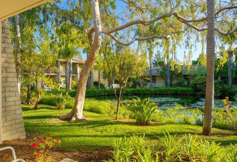 Номер Superior Кровать Кинг, Ramada By Wyndham Santa Barbara