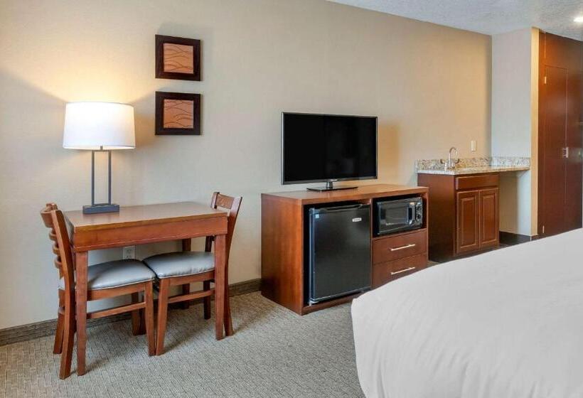 سوییت لوکس, Comfort Inn