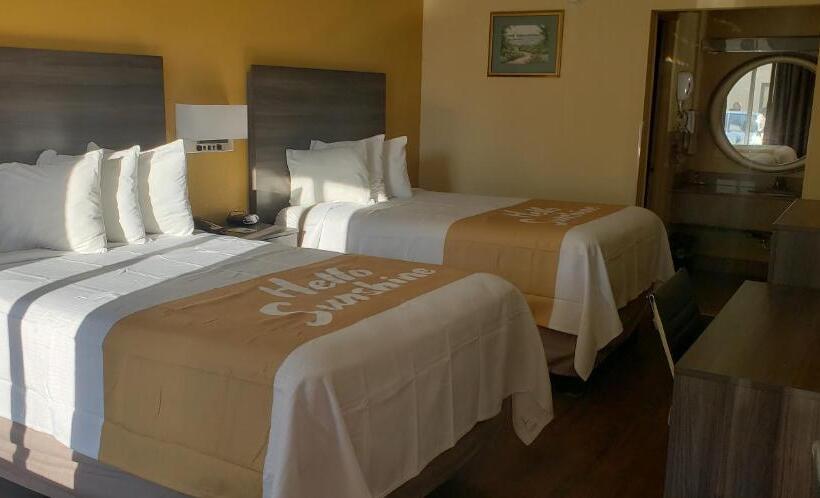 스탠다드 룸 더블 침대 2개, Days Inn By Wyndham Hampton Near Coliseum Convention Center