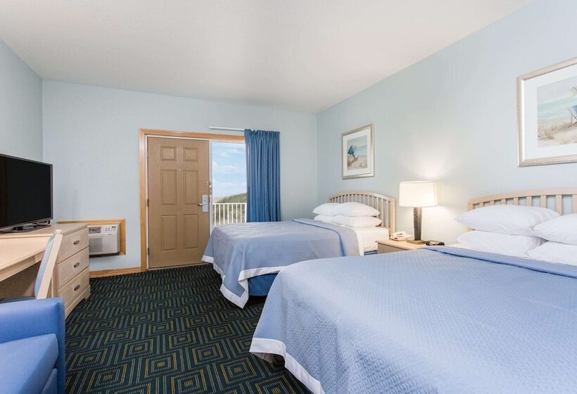 Номер Стандарт 2 Двуспальные Кровати, Days Inn By Wyndham Kill Devil Hills Oceanfront  Wilbur