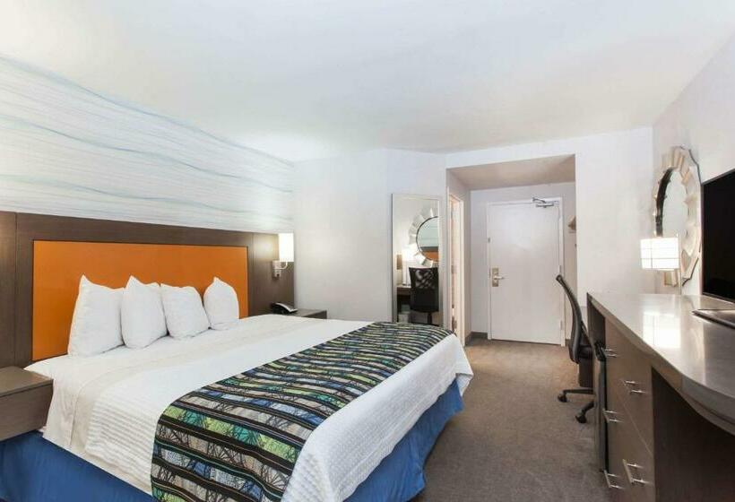 Студия Стандарт, Days Inn By Wyndham Lanham Washington Dc