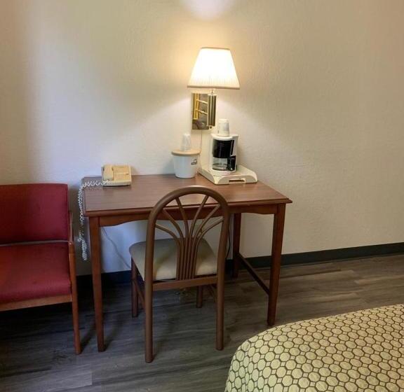 اتاق استاندارد, Days Inn By Wyndham Topeka