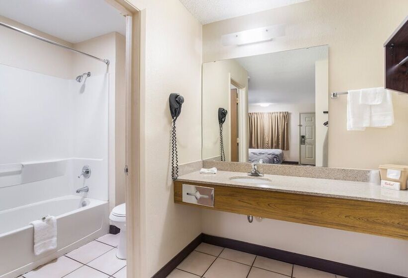 Номер Superior, Red Roof Inn Albuquerque  Midtown