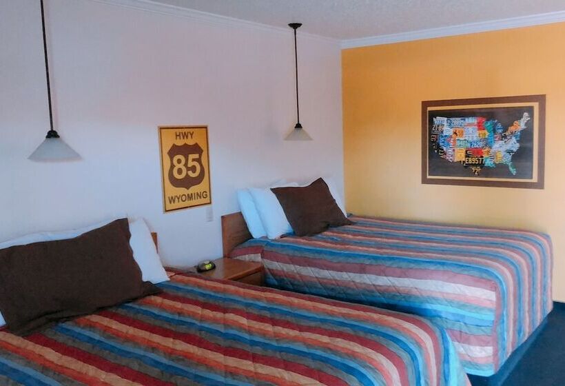 Номер Deluxe, Covered Wagon Motel