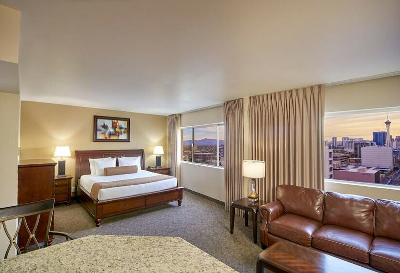جناح ملكى, Four Queens Hotel And Casino