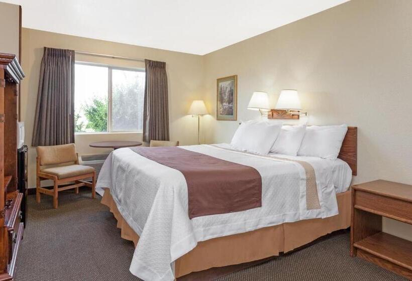 Стандартный Номер Кровать Кинг, Days Inn By Wyndham Missoula Airport