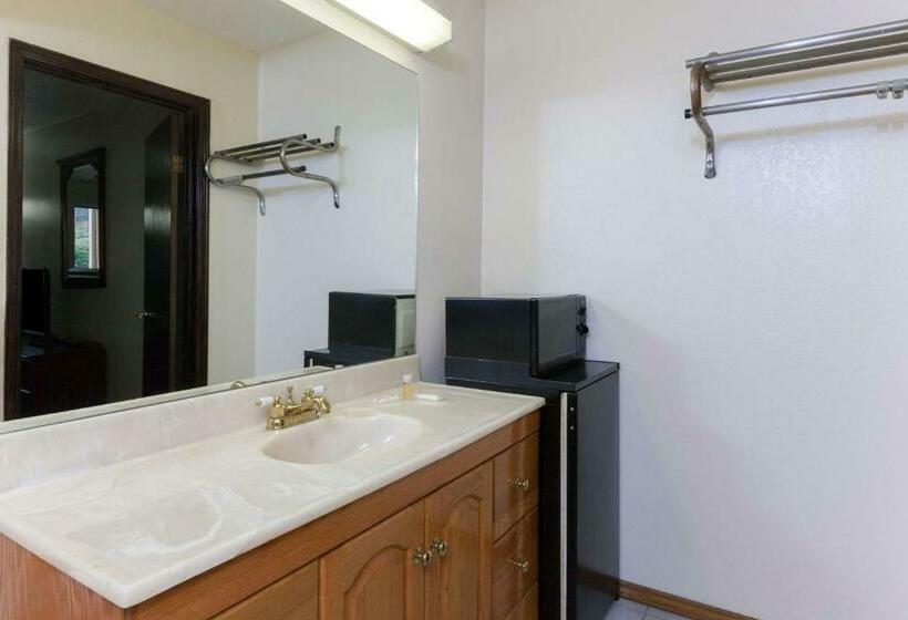 اتاق استاندارد با تخت بزرگ, Days Inn By Wyndham Oklahoma City Fairground