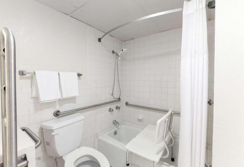 اتاق استاندارد برای معلولان, Days Inn By Wyndham Oklahoma City Fairground