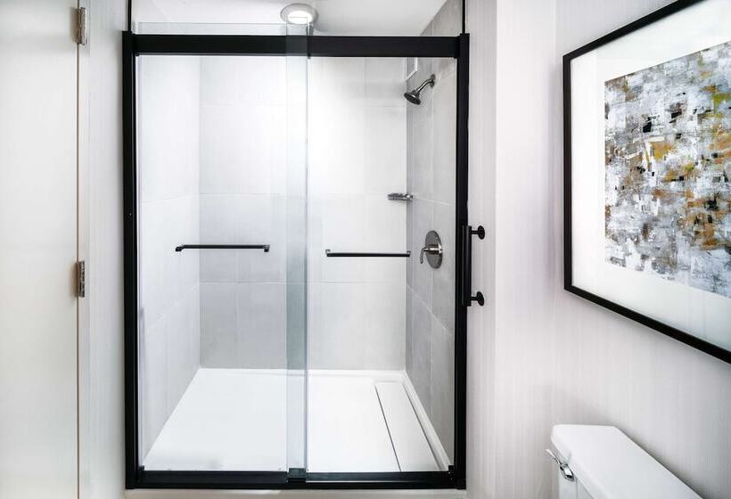 اتاق استاندارد با 2 تخت دوبل, Doubletree By Hilton Tulsa   Warren Place