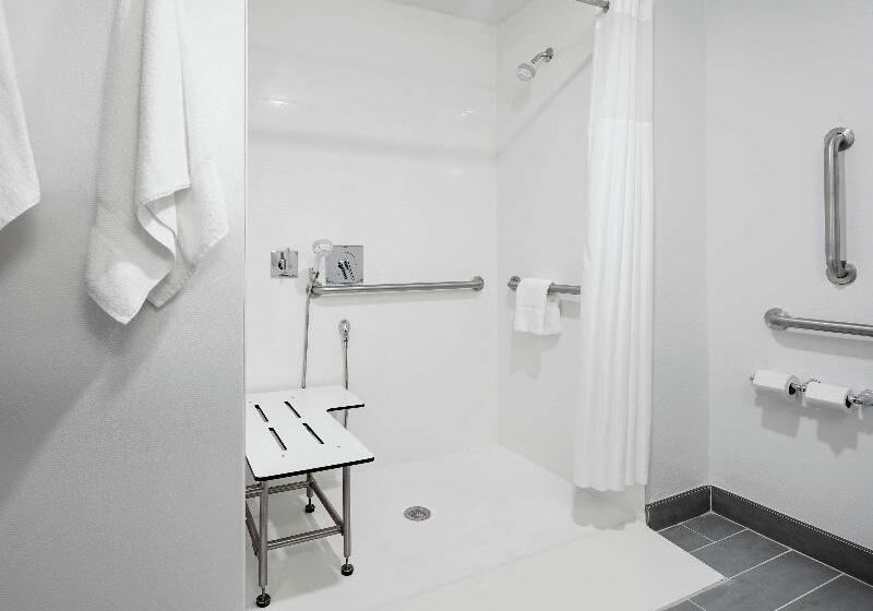 اتاق استاندارد با تخت بزرگ, Doubletree By Hilton Tulsa   Warren Place