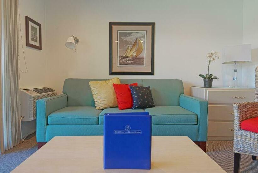 Студия Стандарт, East Hampton House Resort