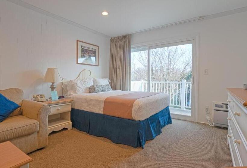 Студия Стандарт, East Hampton House Resort