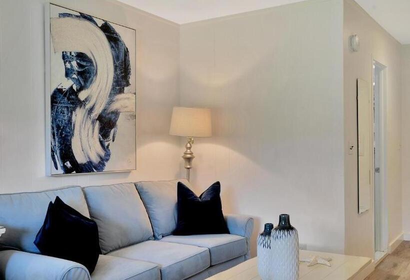 Студия Стандарт, East Hampton House Resort