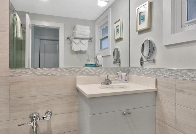 Студия Стандарт, East Hampton House Resort