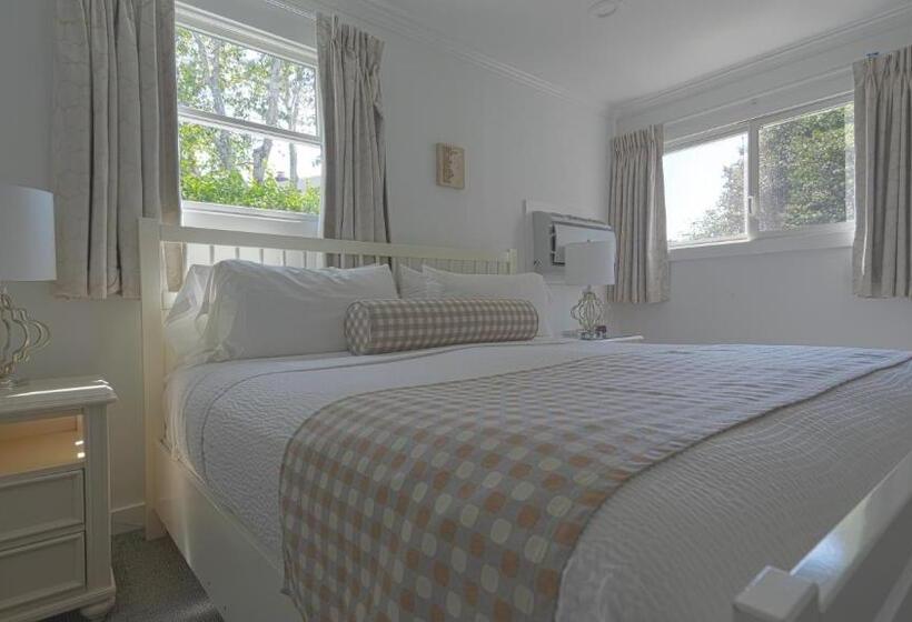 Люкс Повышенной Комфортности, East Hampton House Resort