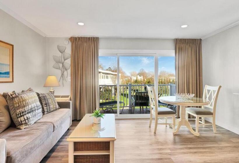 Люкс, East Hampton House Resort