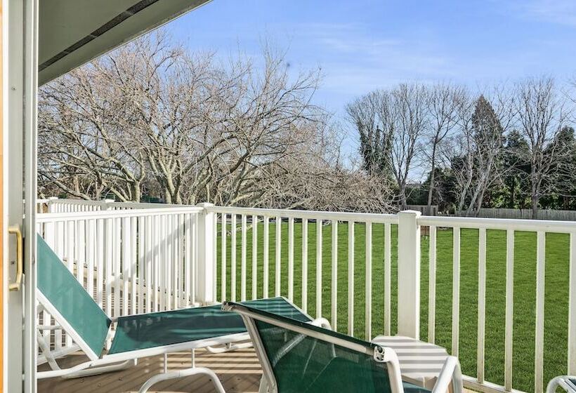 Студия Deluxe, East Hampton House Resort