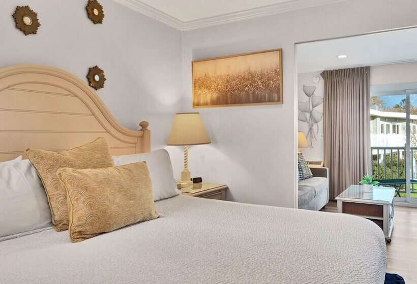 Люкс, East Hampton House Resort
