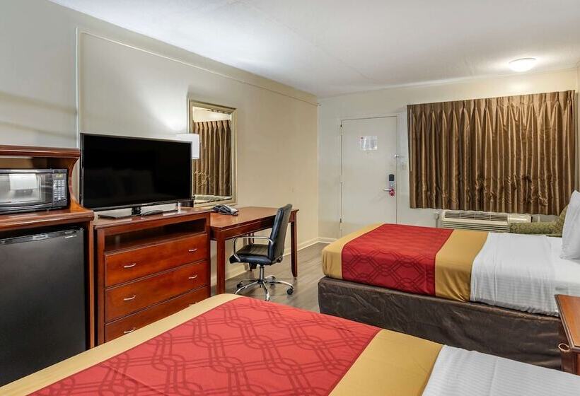 带2个双人床的标准工作室, Econo Lodge North Charlottesville