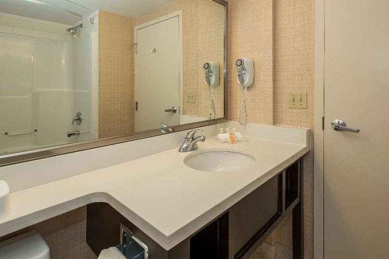 带泳池观景的豪华房, 24 North Hotel Key West