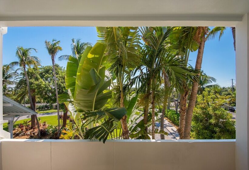 اتاق خانوادگی, Hawks Cay Resort
