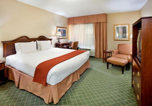 Люкс Адаптированный для Инвалидов, Holiday Inn Express Hotel & Suites Cape Girardeau I 55, An Ihg