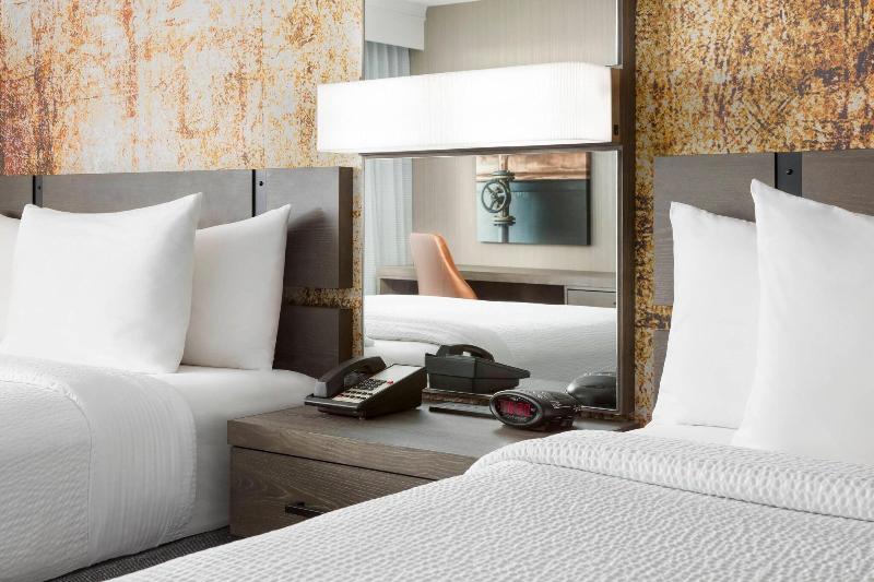 اتاق استاندارد برای معلولان, Hampton Inn Cincinnati Airport South