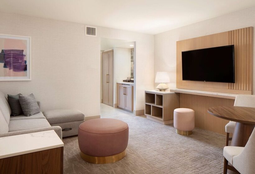 Люкс, Hilton Santa Monica Hotel & Suites