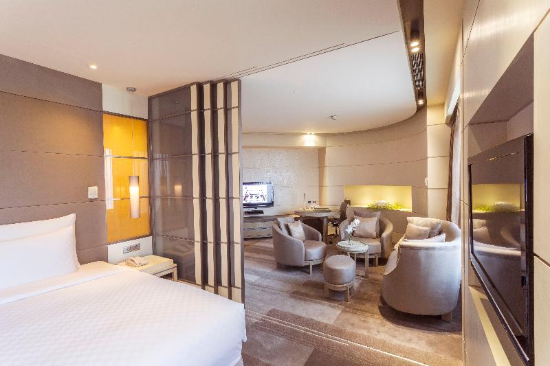 Номер Стандарт, Alex Johnson Rapid City Curio Collection By Hilton