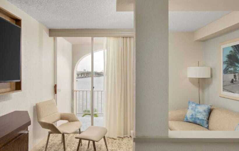 Люкс, Fairfield Inn And Suites By Marriott Palm Beach
