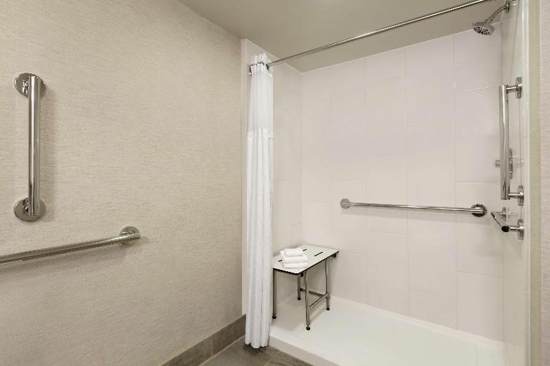 Стандартный Номер Кровать Кинг, Hilton Fort Collins