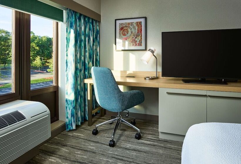 Номер Стандарт 2 Двуспальные Кровати, Hilton Garden Inn Tewksbury Andover