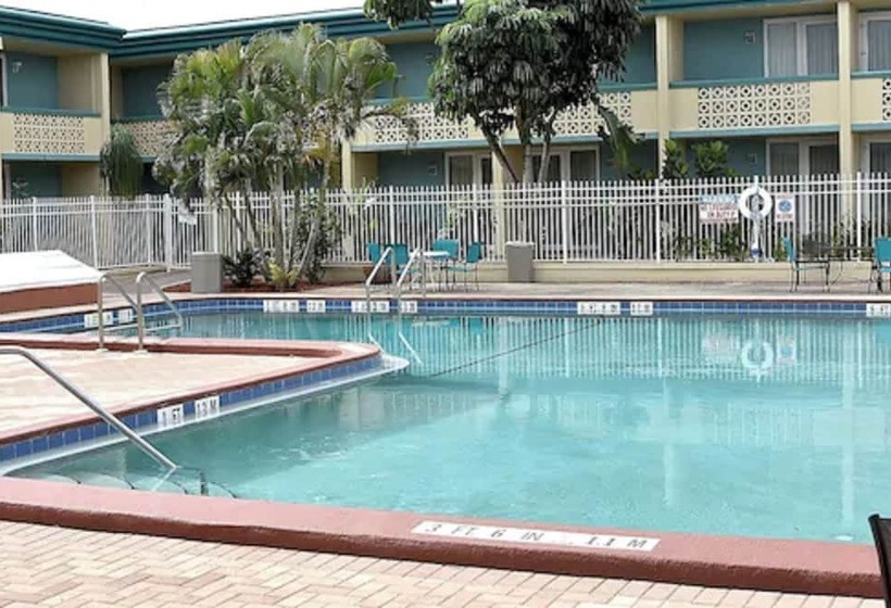 스탠다드 룸 더블 침대, Punta Gorda Waterfront  & Suites