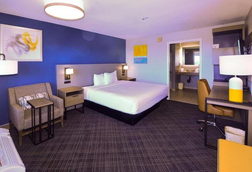 Стандартный Номер Кровать Кинг, Comfort Inn Encinitas Near Legoland