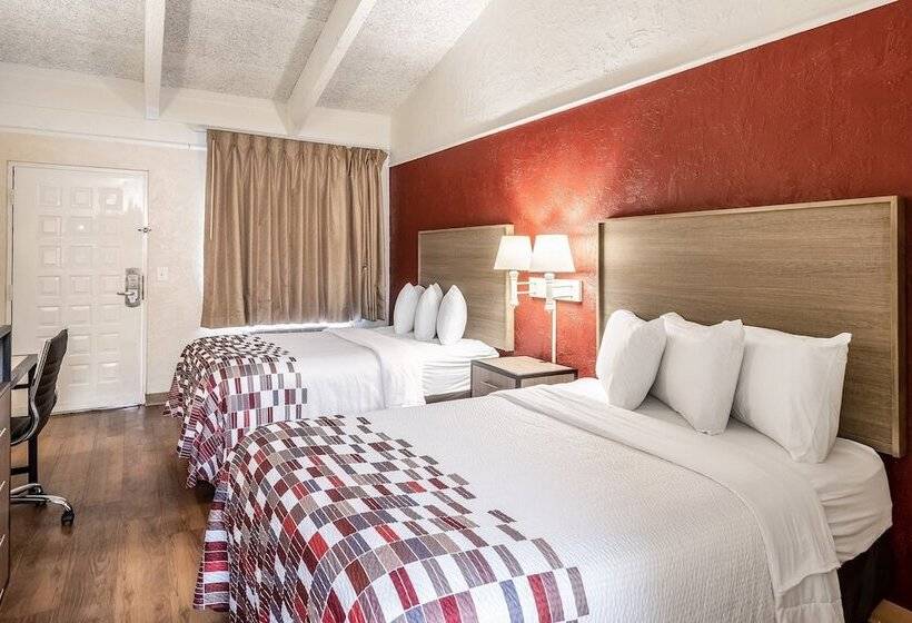 Номер Deluxe, Red Roof Inn Tampa Bay  St Petersburg